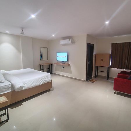 Hotel Blueearth Vizianagaram Exterior photo